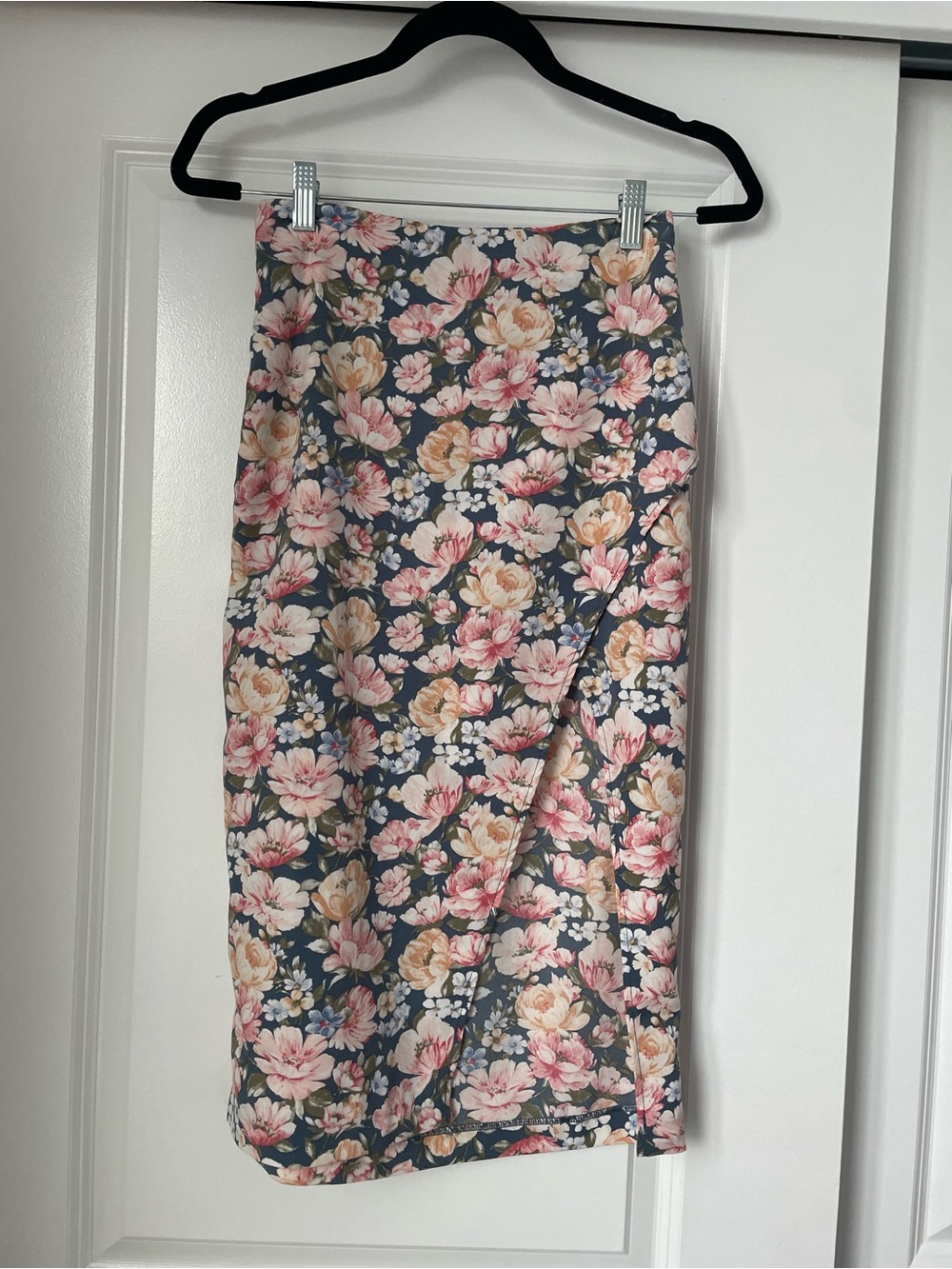 Abercrombie & Fitch Floral Midi Skirt - Pink & Navy